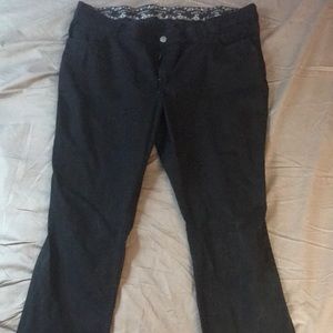 Women’s Riders by Lee Black Jeans 26W